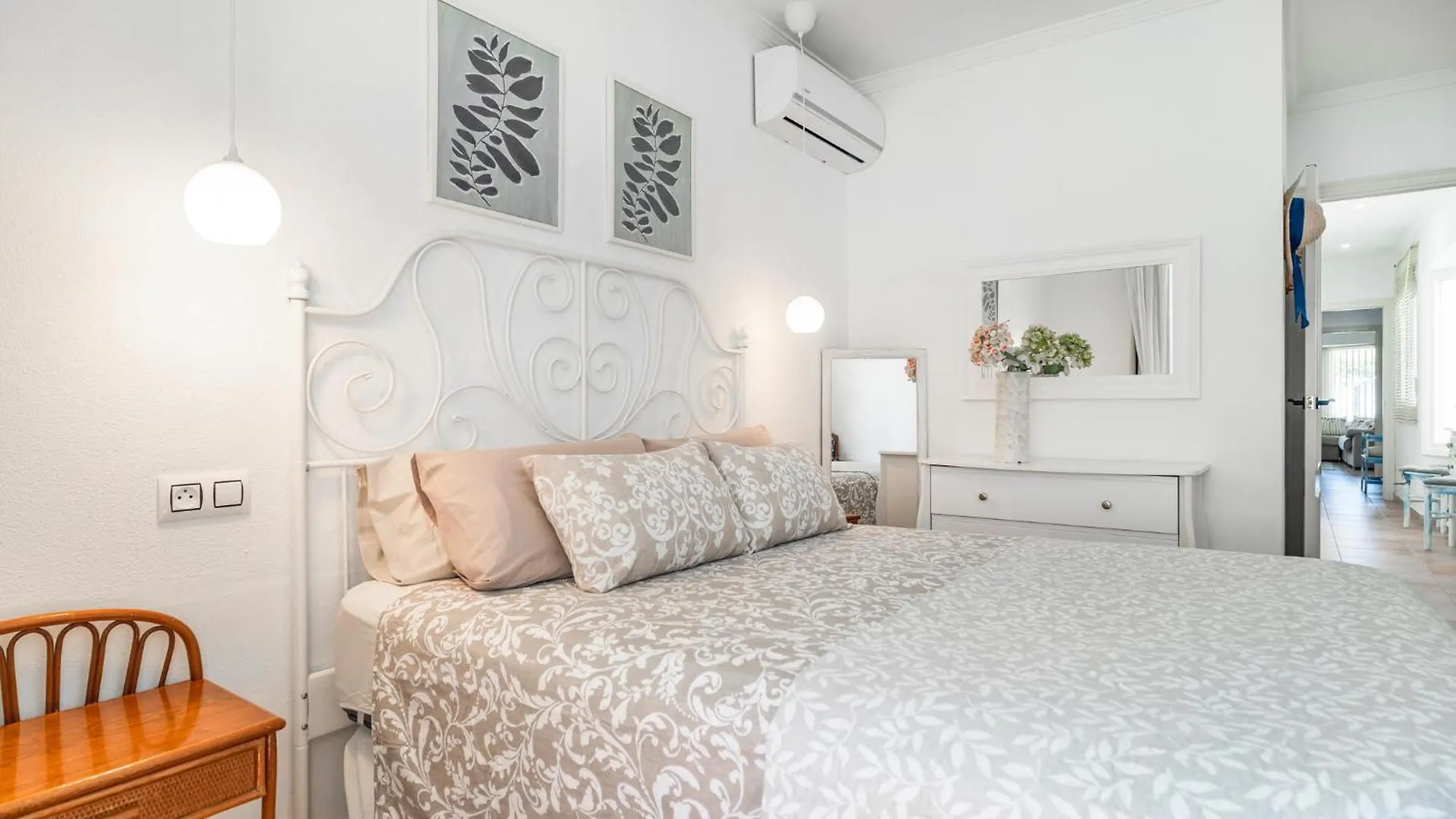 Holiday home 3 Bedroom Gorgeous Home In Chiclana De La Fronter Chiclana de la Frontera