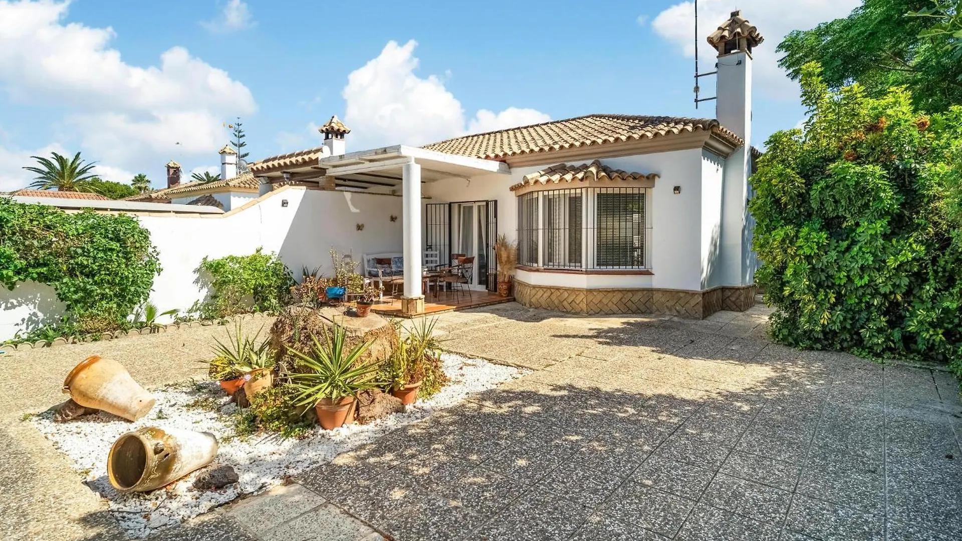 3 Bedroom Gorgeous Home In Chiclana De La Fronter Chiclana de la Frontera Holiday home