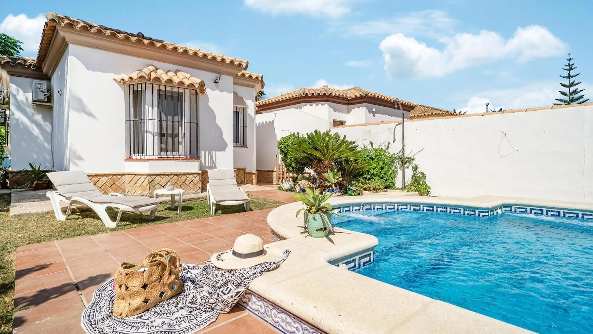 3 Bedroom Gorgeous Home In Chiclana De La Fronter Chiclana de la Frontera Holiday home