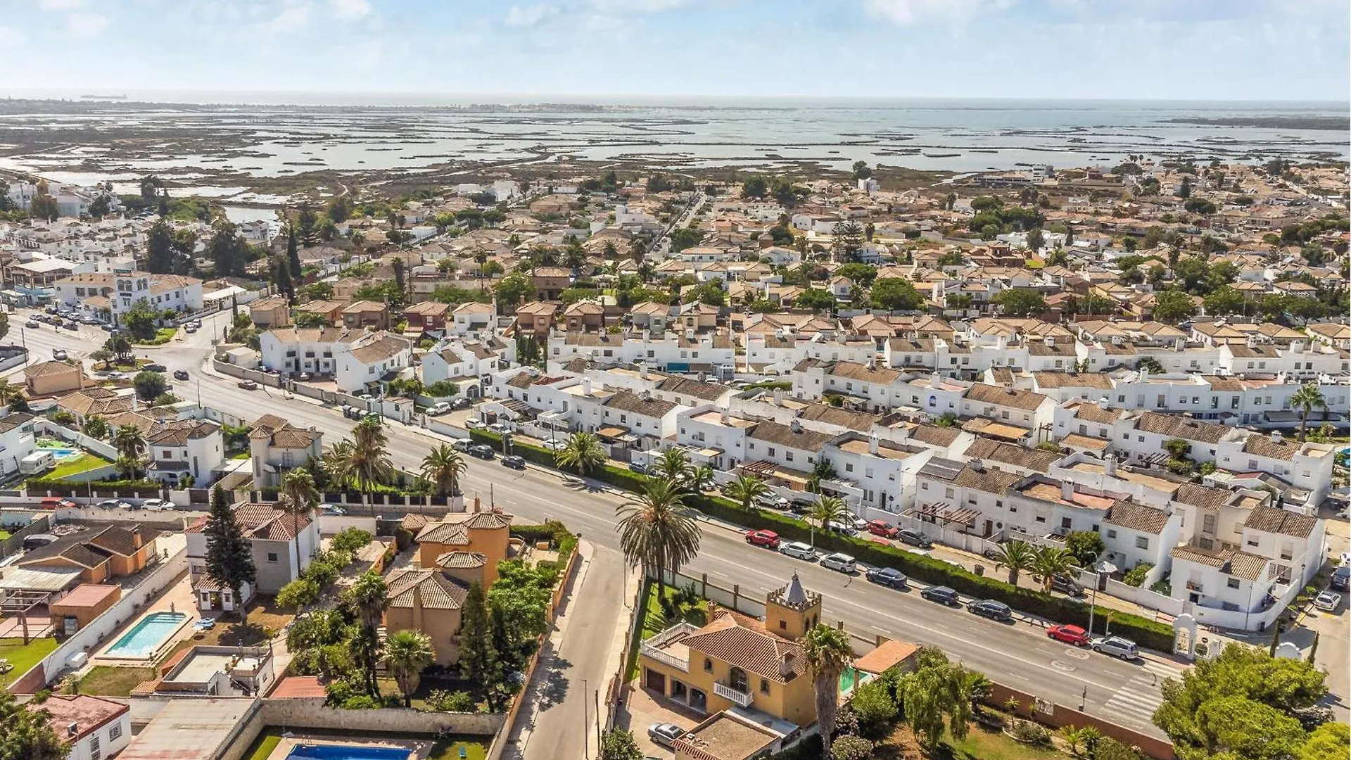 3 Bedroom Gorgeous Home In Chiclana De La Fronter Chiclana de la Frontera 0*,